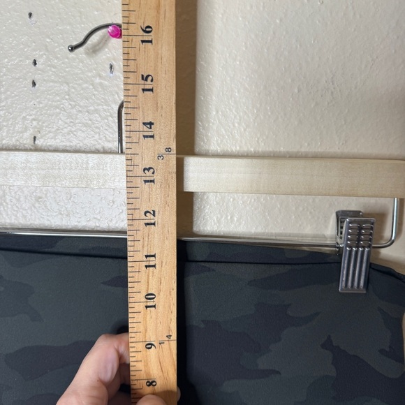 Lululemon Leggings Women's 8 Green Camo Align HR Crop 21” *Nulu - Picture 3 of 7